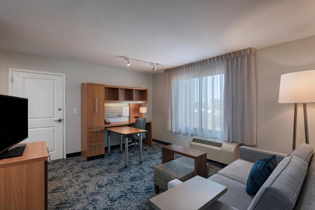 TownePlace Suites by Marriott Monroe - Suite Mit Kingsize-Bett Und Schlafsofa