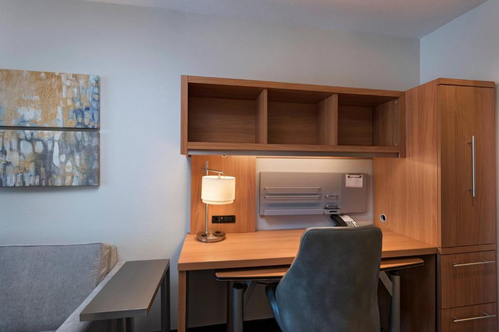 TownePlace Suites by Marriott Monroe - Queen Studio Mit Schlafsofa