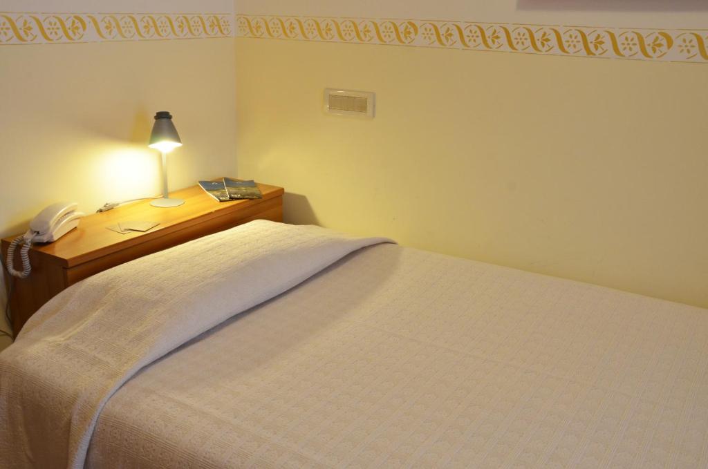 Hotel Serena - Habitación Individual Económica
