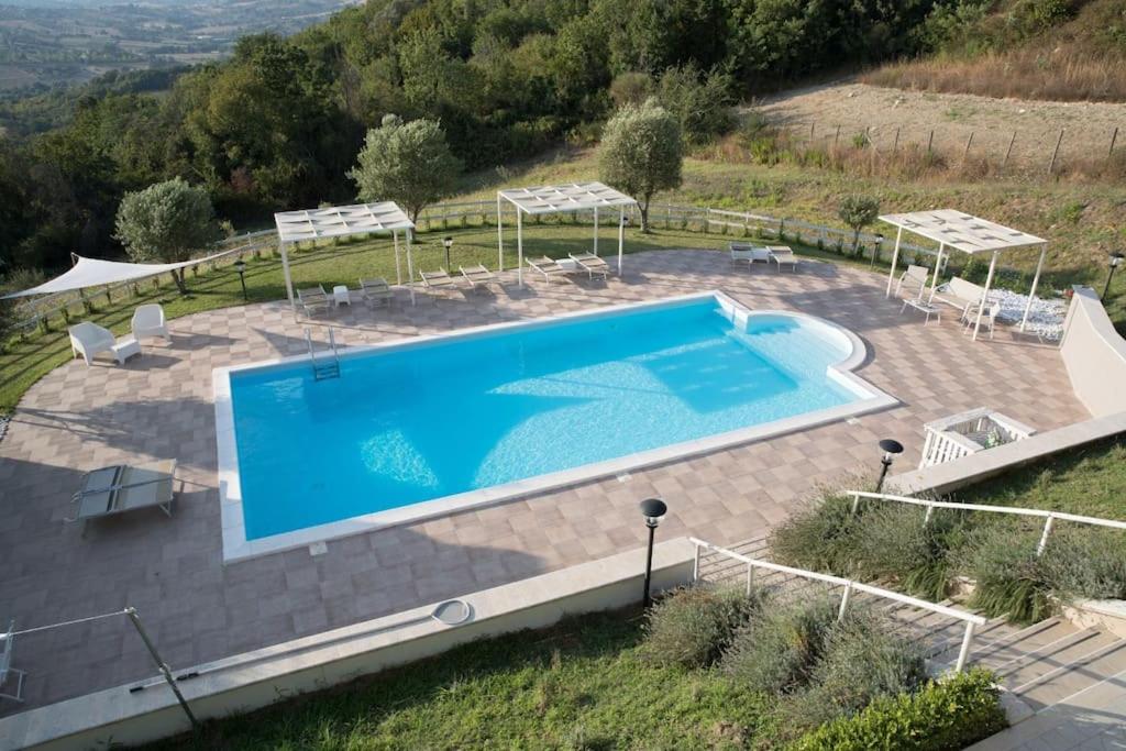 Вид на басейн у Villa Santoro al Paradiso Verde, Villa intera con Piscina або поблизу
