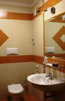 Koupelna v ubytování DOMUS Grand Hotel