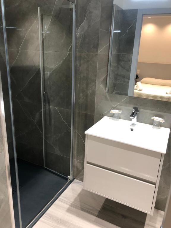 Hotel le Dauphin - 3