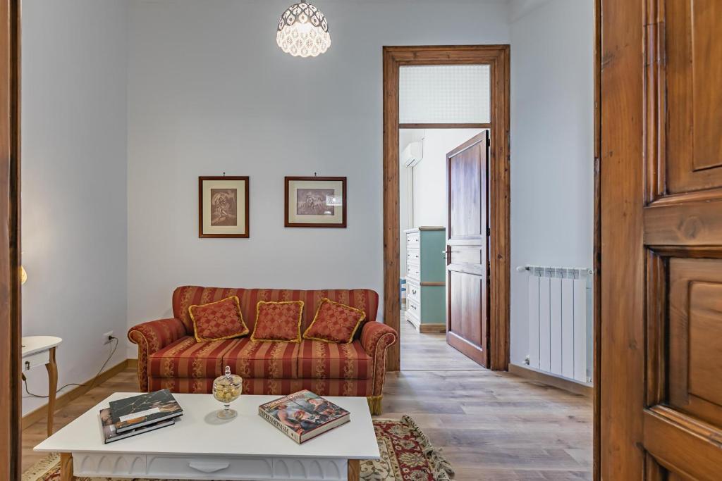 Botanical Gardens and Villa Giulia Lovely Apartments - Apartment With Balcony