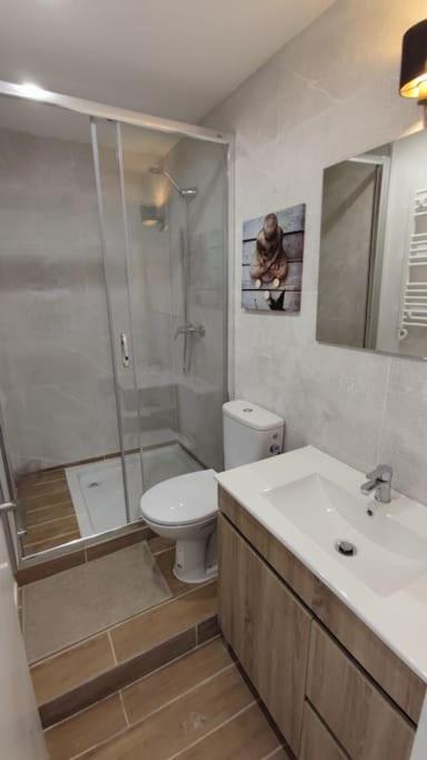 Fotografia z galérie ubytovania Nuevo apartamento en la playa de Castelldefels! v destinácii Castelldefels