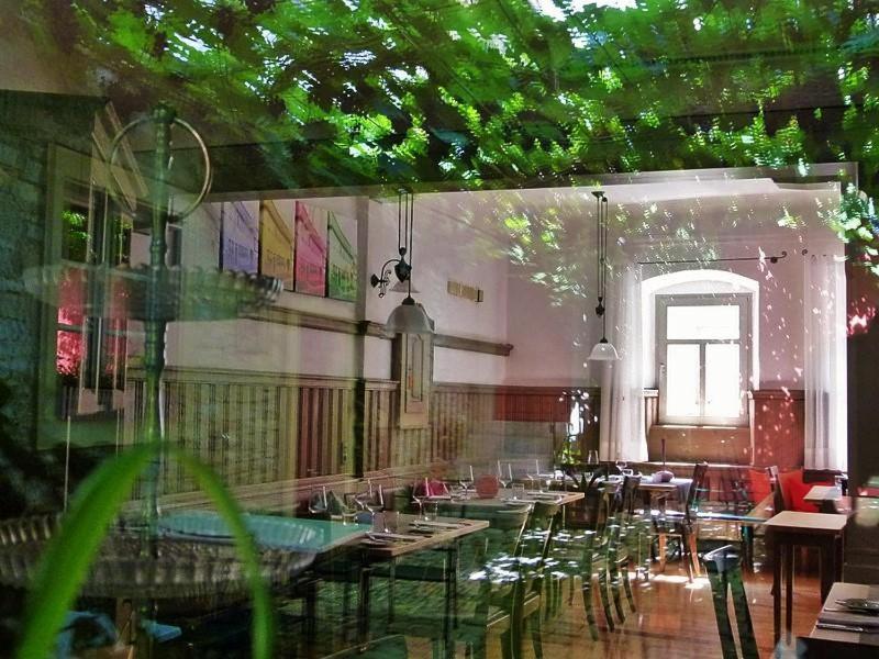 Restaurace v ubytování Weinbar & Gästehaus Himmelstoss