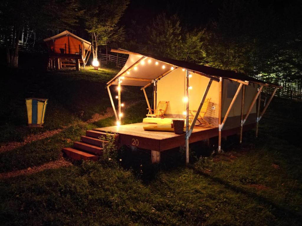 Green Camp - Adventure Glamping, Gura Teghii – Prețuri actualizate 2024