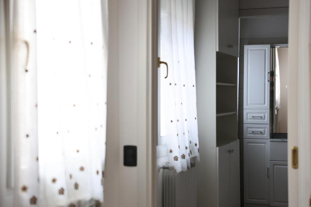 A bathroom at Ca Giardini Apartments in Biennale by Bricola Apartments