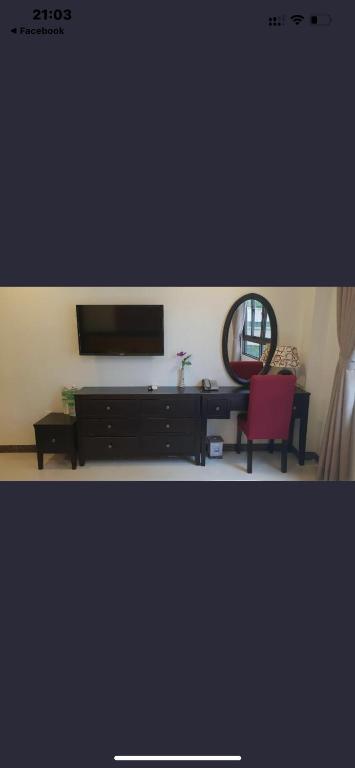 TV a/nebo společenská místnost v ubytování Tokia hotel nha trang