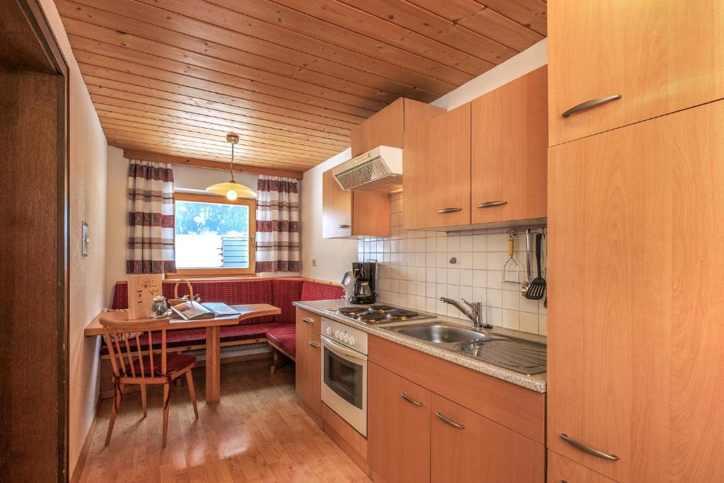 Cucina o angolo cottura di Apartments Seerhof