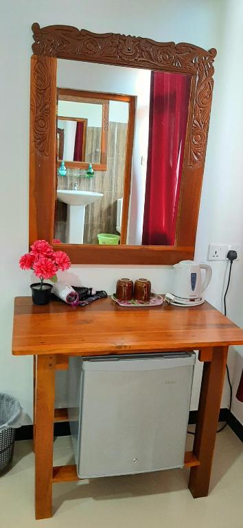 Dream Palace Family Guest House Mirissa , Beach 50m - 14