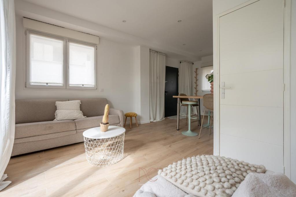 Posedenie v ubytovaní *Disneyland-Paris à 15 min* 7pers, Wifi, Netflix