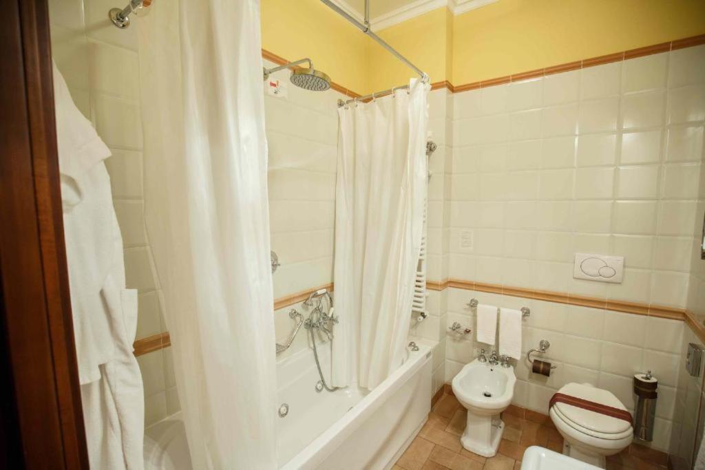 Koupelna v ubytování Grand Hotel Vigna Nocelli