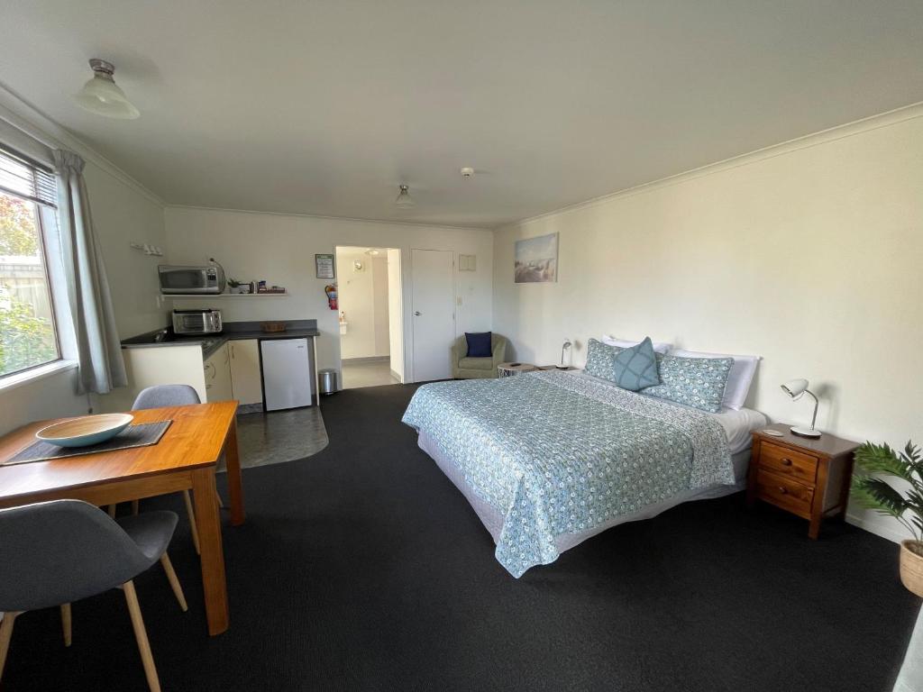 Colonial Motel - Resim 29