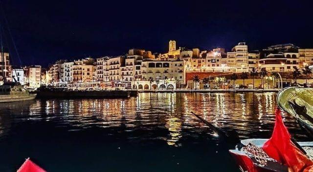 Výhľad na mesto L'Ametlla de Mar alebo výhľad na mesto priamo z apartmánu