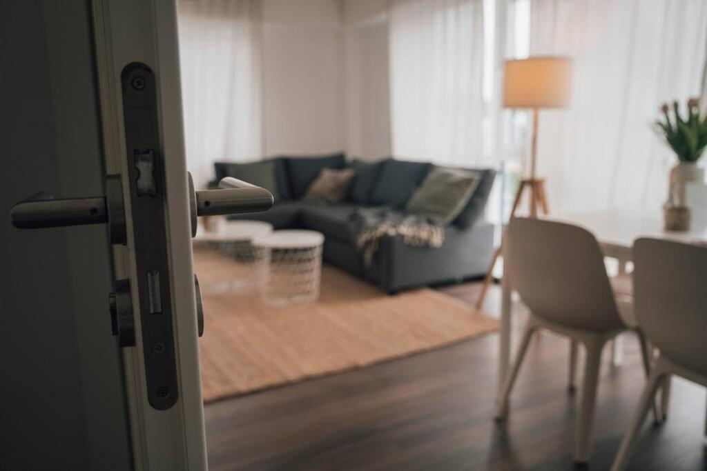 Posezení v ubytování Gemütliche Wohnung nahe Kurpark