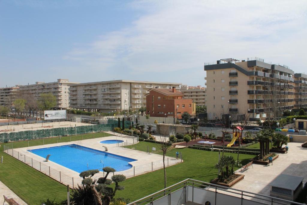Apartment Los Olivos Alto Standing, La Pineda, Spain ...