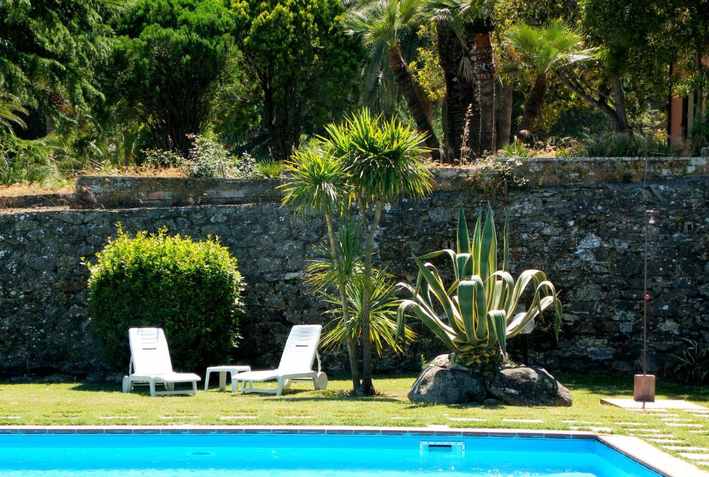 The swimming pool at or close to Hotel Il Caminetto
