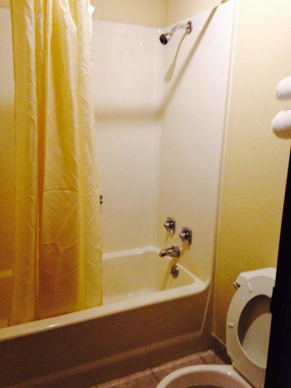 Blue Stone Inn - Chambre Queen Avec Deux Lits Queen - Non-fumeur