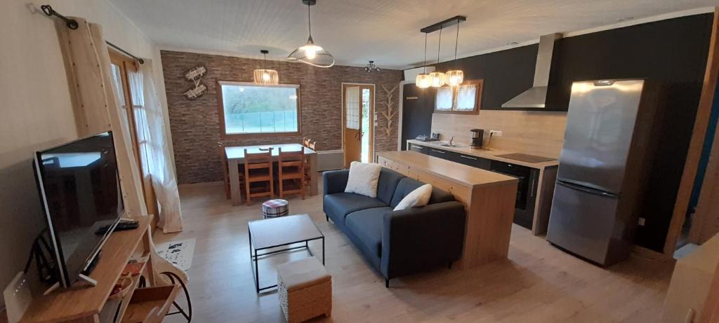 Kuchyň nebo kuchyňský kout v ubytování Chalet de l'Ours Brun, gîte 3 étoiles