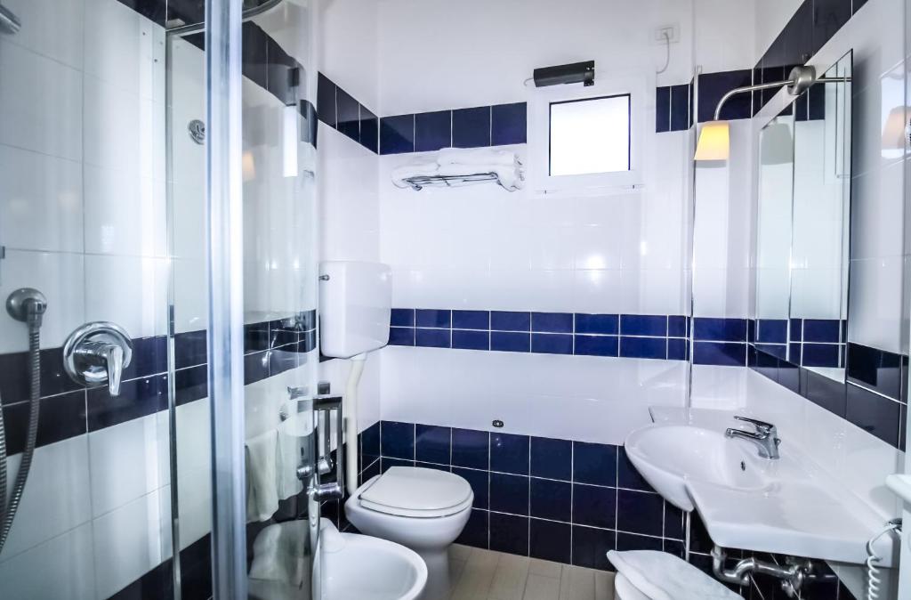 Koupelna v ubytování Hotel Duca di Kent