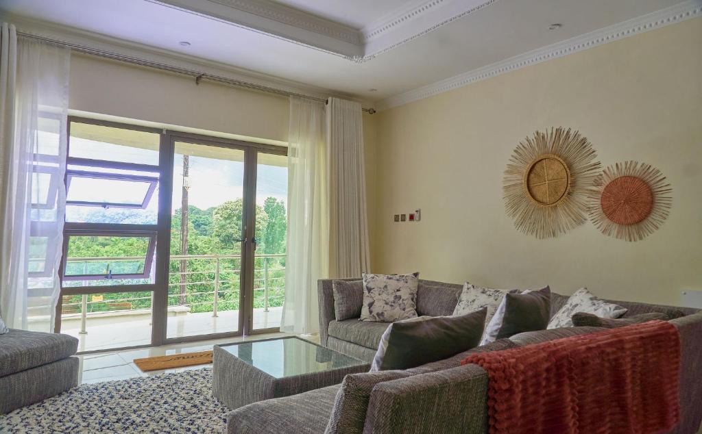 InstaHomes by Tru - Villa - Apartamento De Tres Habitaciones