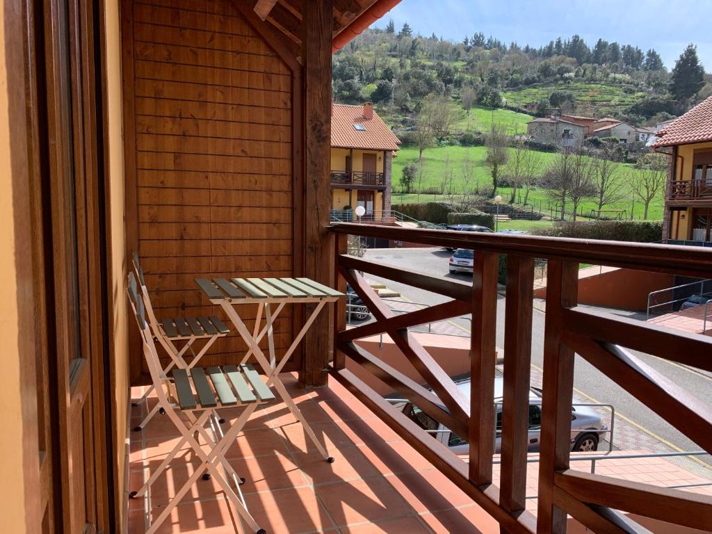 A balcony or terrace at "CHALET A ESTRENAR" MIRADOR DE LA VENTOSA-Potes