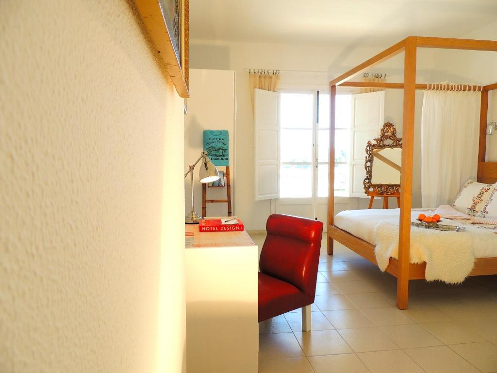 Postel nebo postele na pokoji v ubytování Bella Colina I Vintage Hotel 1953
