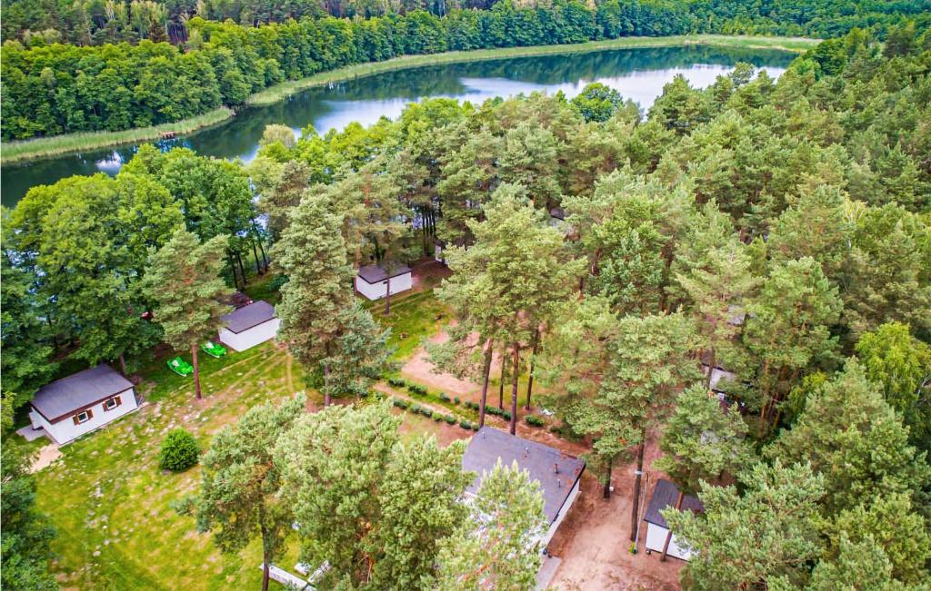 A bird's-eye view of Cozy Home In Sulnowo With Kitchen