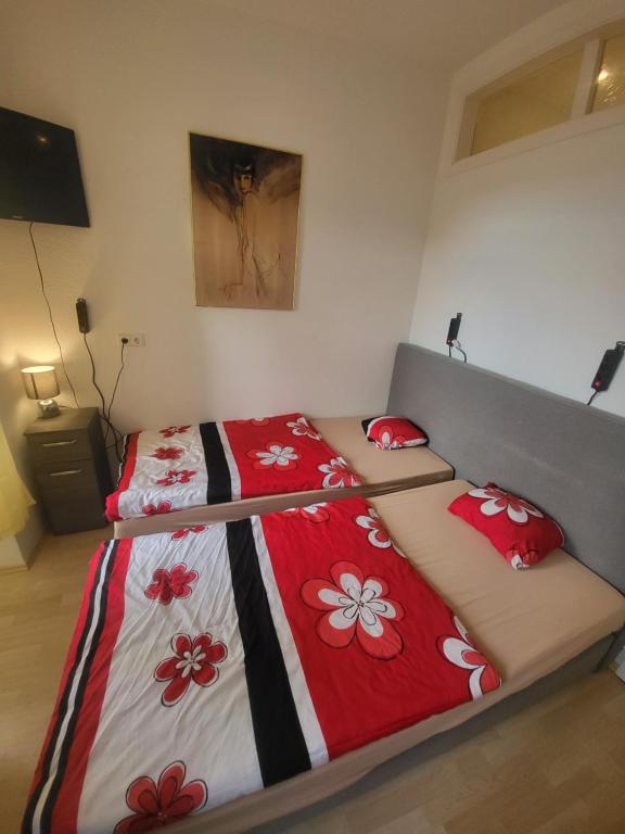 Postel nebo postele na pokoji v ubytování Apartmentzimmer