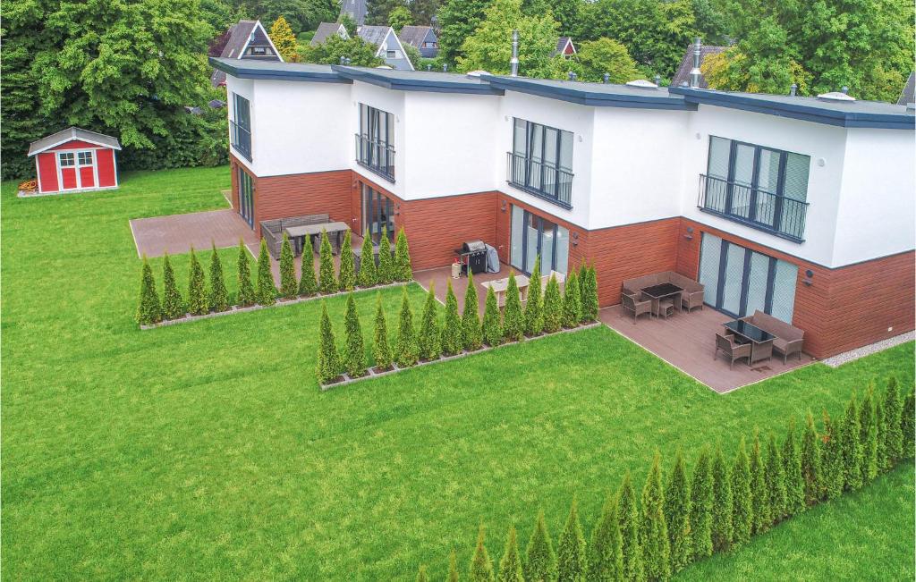 O grădină în afara Baltic Village