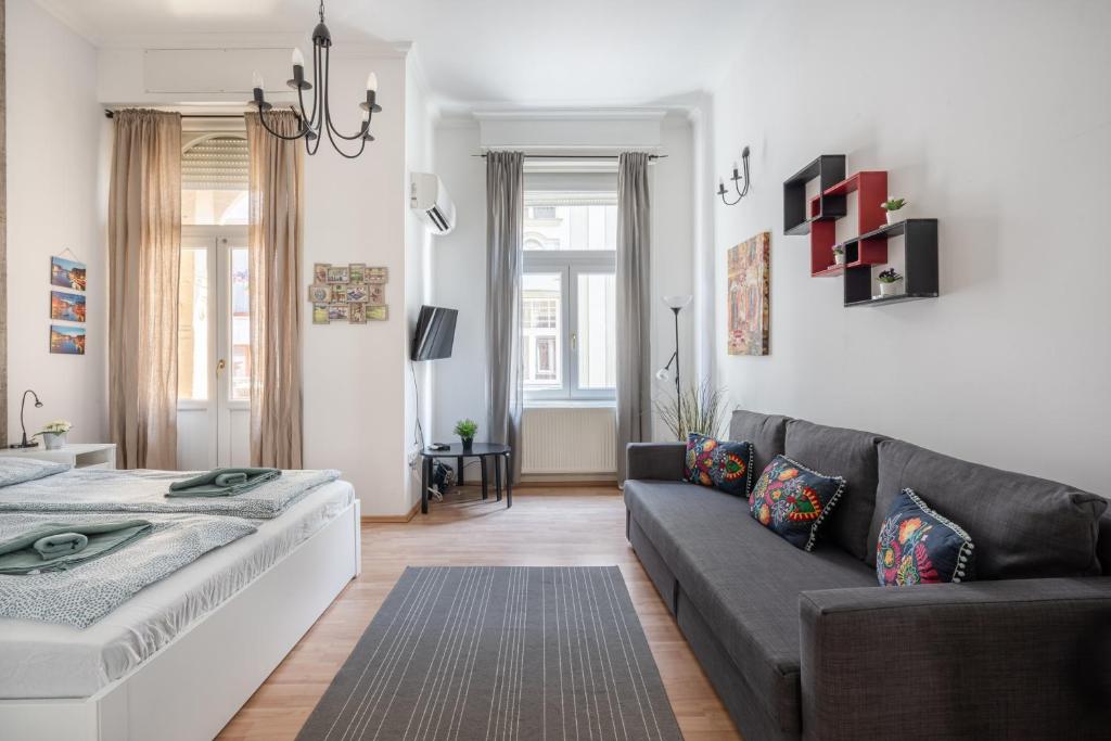 K10- Boutique Apartments, Best Location. By BQA 1075 Budapest, 10 Kazinczy utca kép - 1