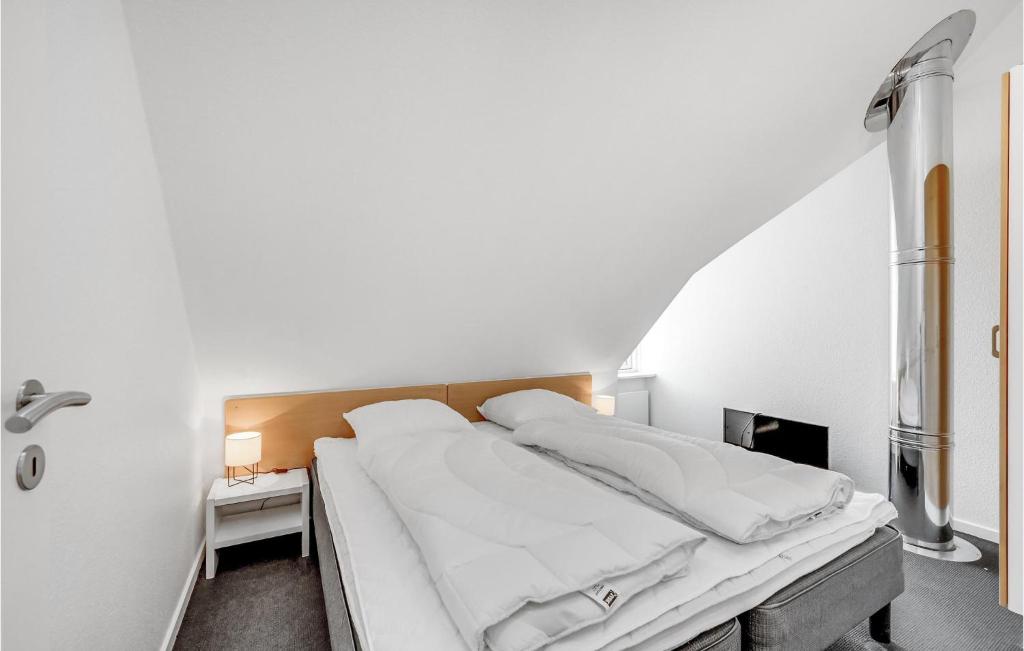Postel nebo postele na pokoji v ubytování Cozy Home In Lemvig With Wifi