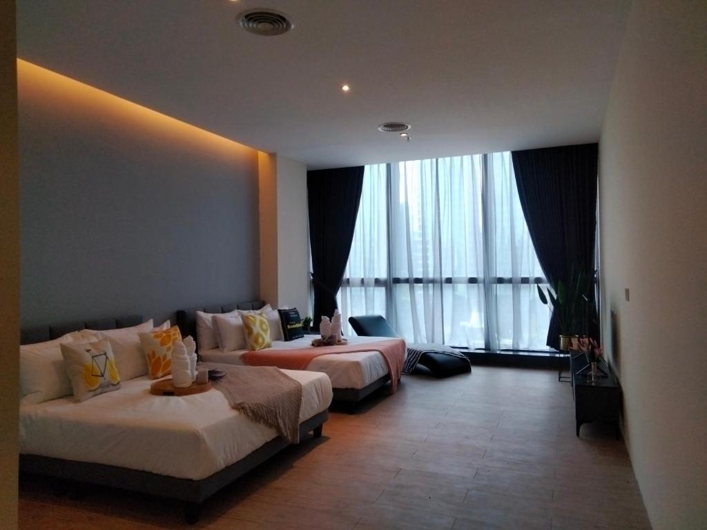 Bangsar Trade Center Studio 4pax I HomeBrickz, Kuala Lumpur (updated