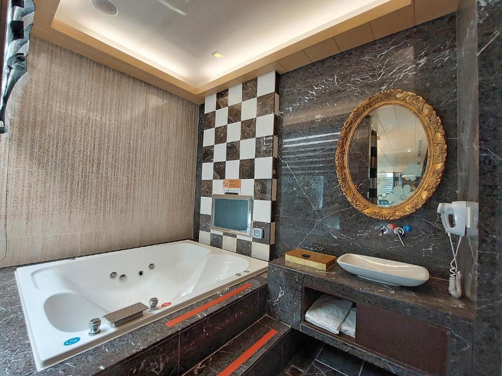 Koupelna v ubytování Elysees Motel