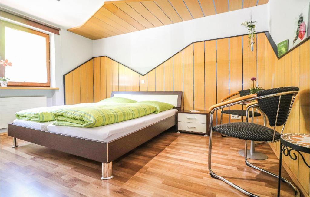 Letto o letti in una camera di Gemuetliche Ferienwohnung
