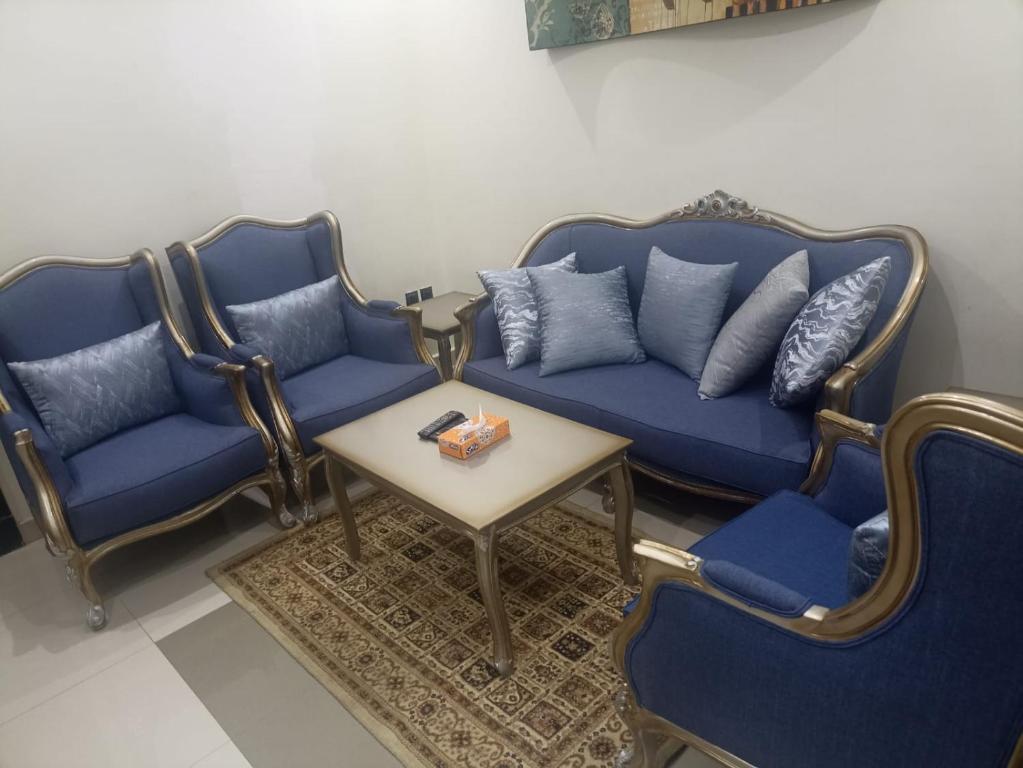 Χώρος καθιστικού στο برج الراية للشقق المخدومة