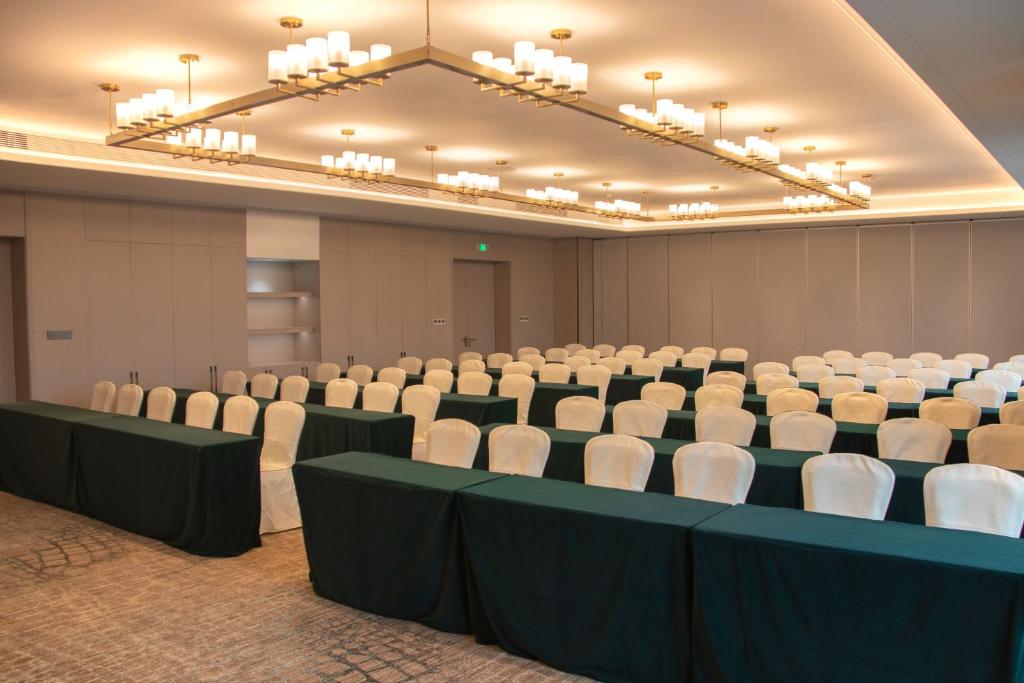 Konferenční prostory v ubytování Guangzhou Pazhou LN DongFang Hotel-Free shuttle between hotel and Exhibition Center during Canton Fair & Exhibitor Registration Counter