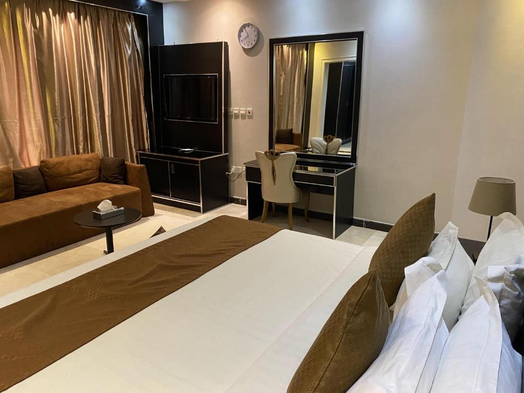 RAK Hotel Apartments - Suite Junior