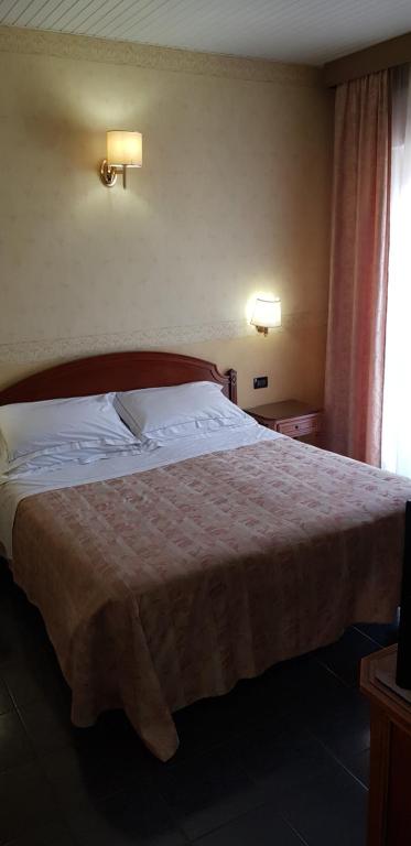 Hotel San Donato - Bologna centro - Resim 12