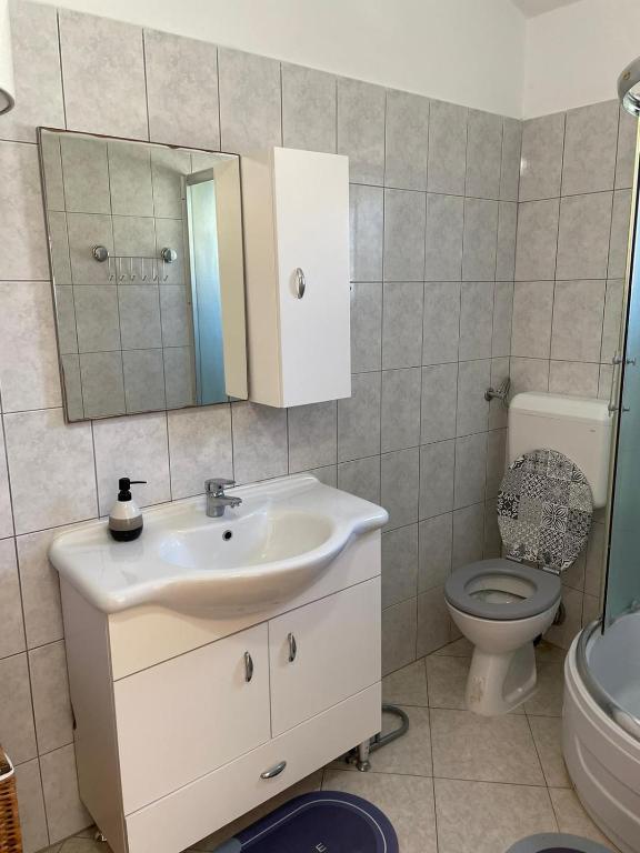 Koupelna v ubytování Apartman Tratica Ugljan