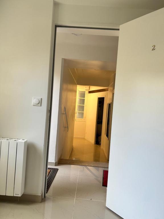 Fotografia z galérie ubytovania Chambre 14m2 v destinácii Massy