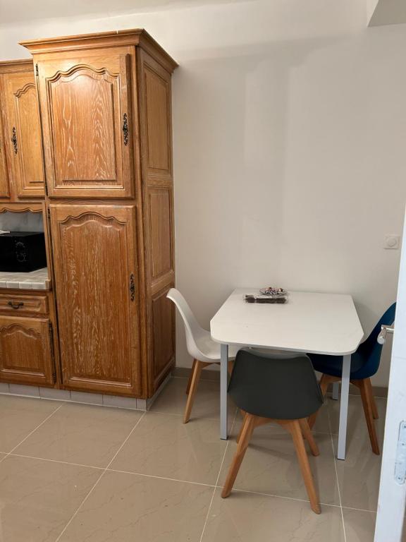 Fotografia z galérie ubytovania Chambre 14m2 v destinácii Massy