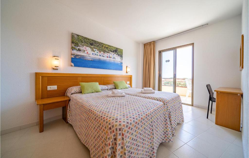 Nice Apartment In Pals With Outdoor Swimming Pool, Wifi And 1 ...