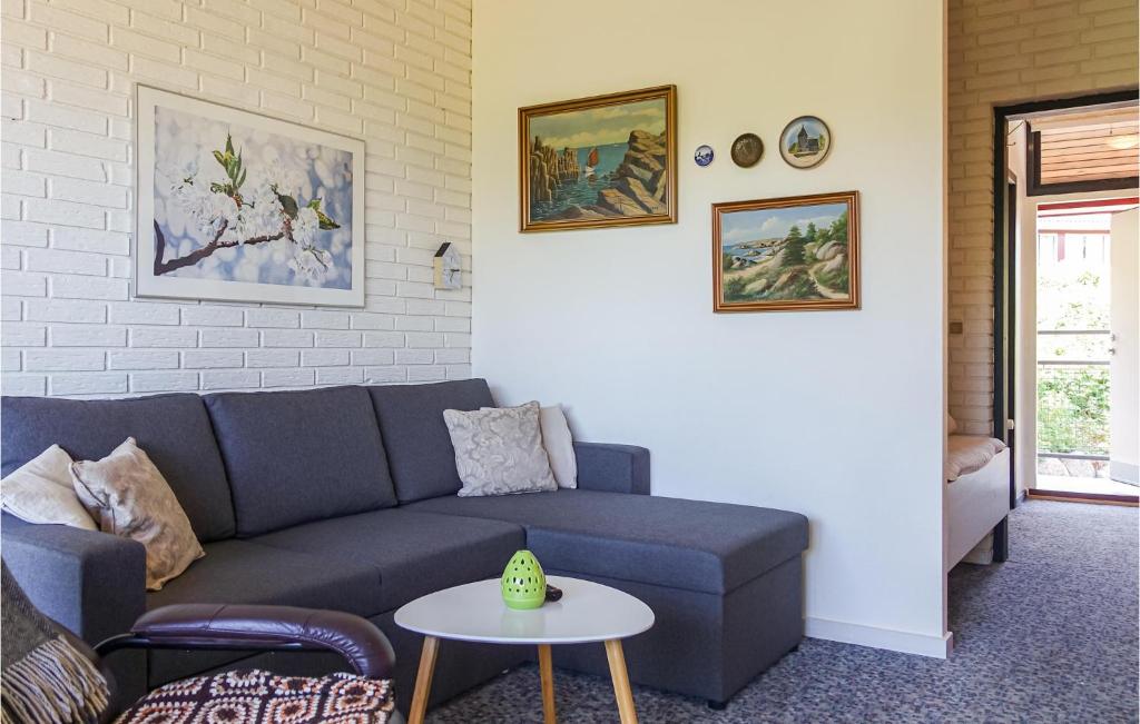 Posezení v ubytování Gorgeous Apartment In Allinge