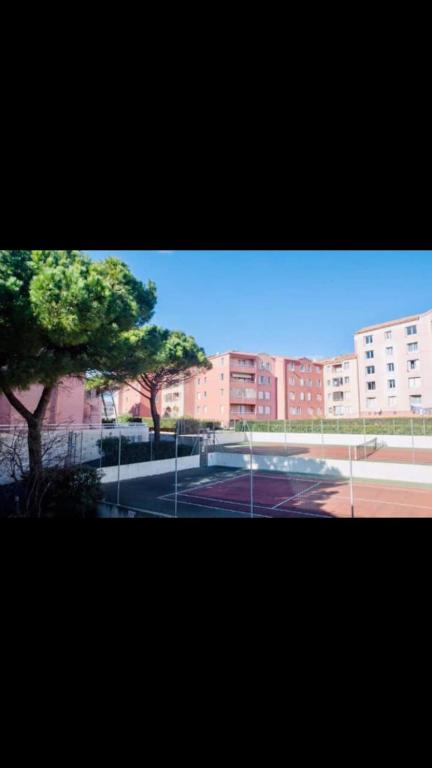 Budova, v ktorej sa apartmán nachádza