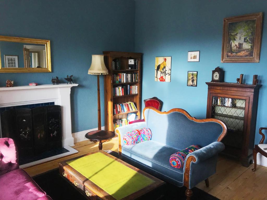 Grand top floor apartment in the Royal Bank House - Housity