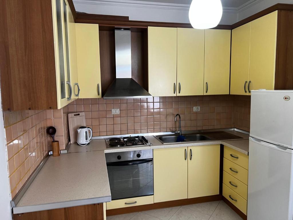 City Central Apartment 2 - Image 9