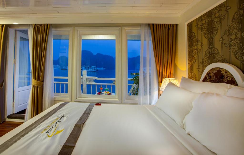 Signature Royal Halong Cruise - 18