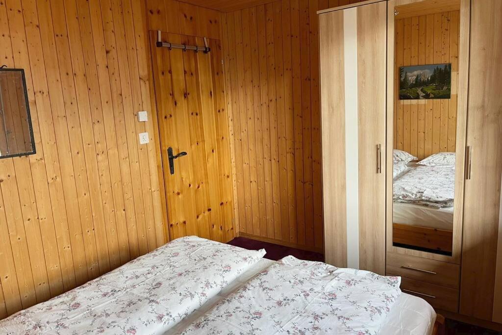 Postel nebo postele na pokoji v ubytování Wohnung in Bergchalet
