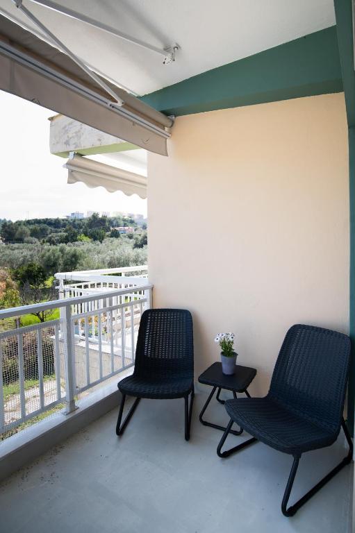 Balkón alebo terasa v ubytovaní Laonikos apartment Polychrono Villas beach bar